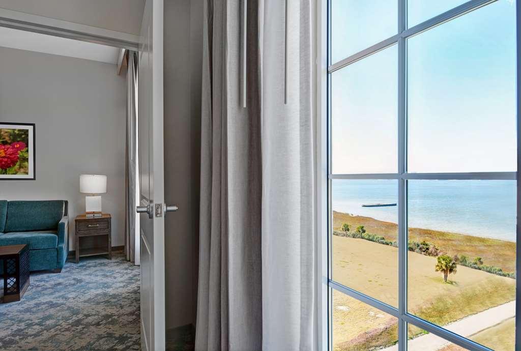 Embassy Suites By Hilton Charleston Harbor Mt. Pleasant マウント・プレザント 部屋 写真