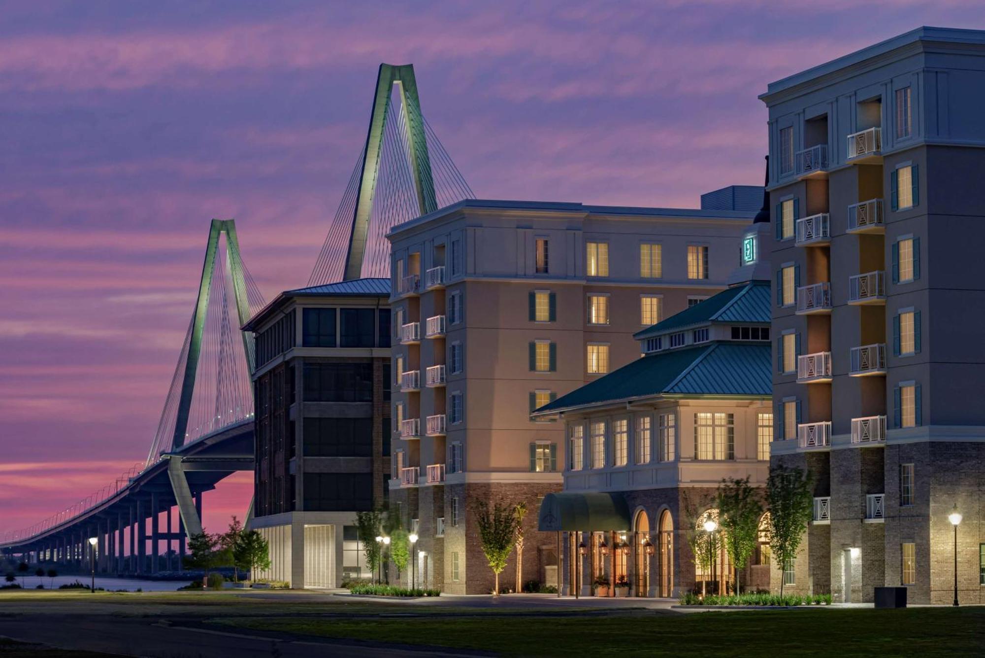 Embassy Suites By Hilton Charleston Harbor Mt. Pleasant マウント・プレザント エクステリア 写真